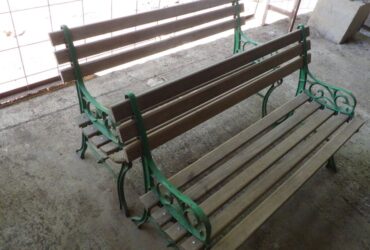 Paire bancs de parc ou jardin