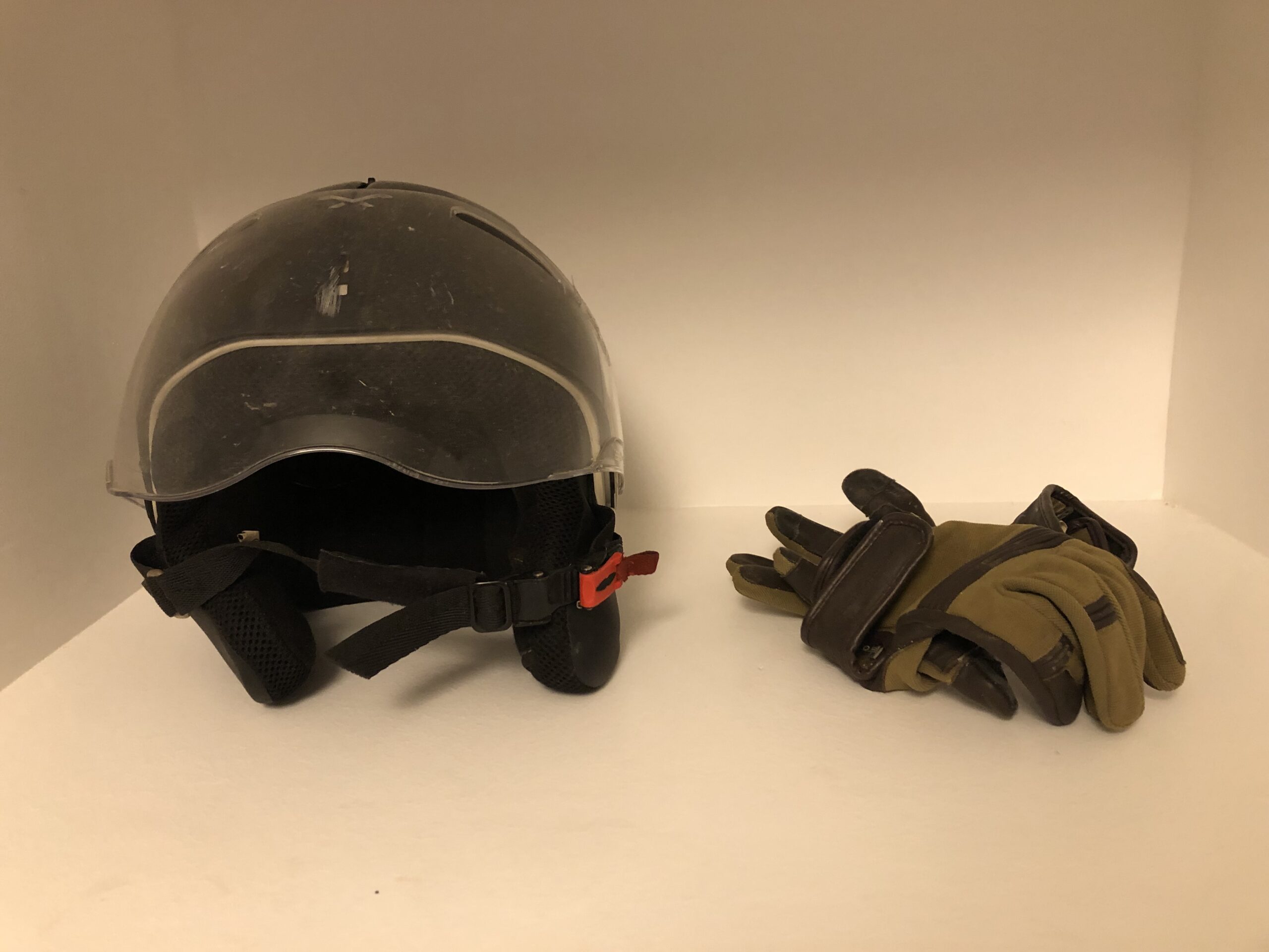 Casque + gants moto/scooter