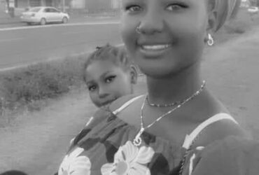 Privé : Je cherche un travail De babysitting