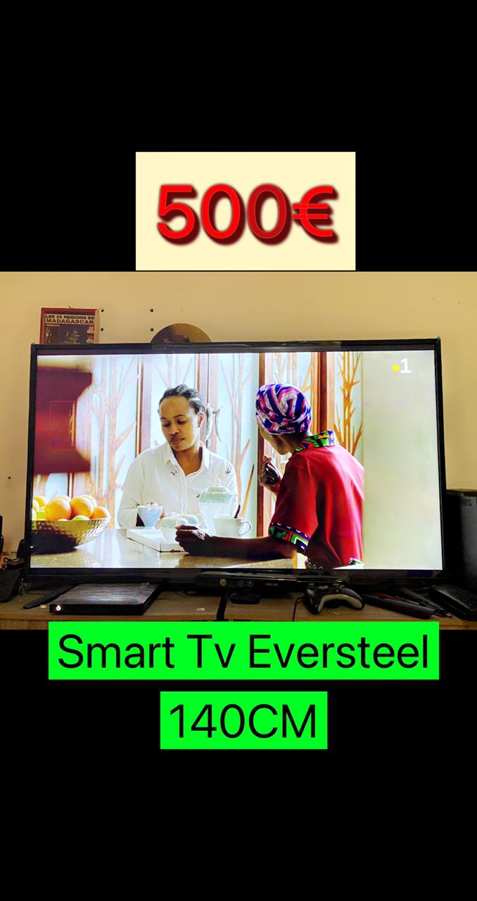 Vends Smart TV Eversteel 140CM