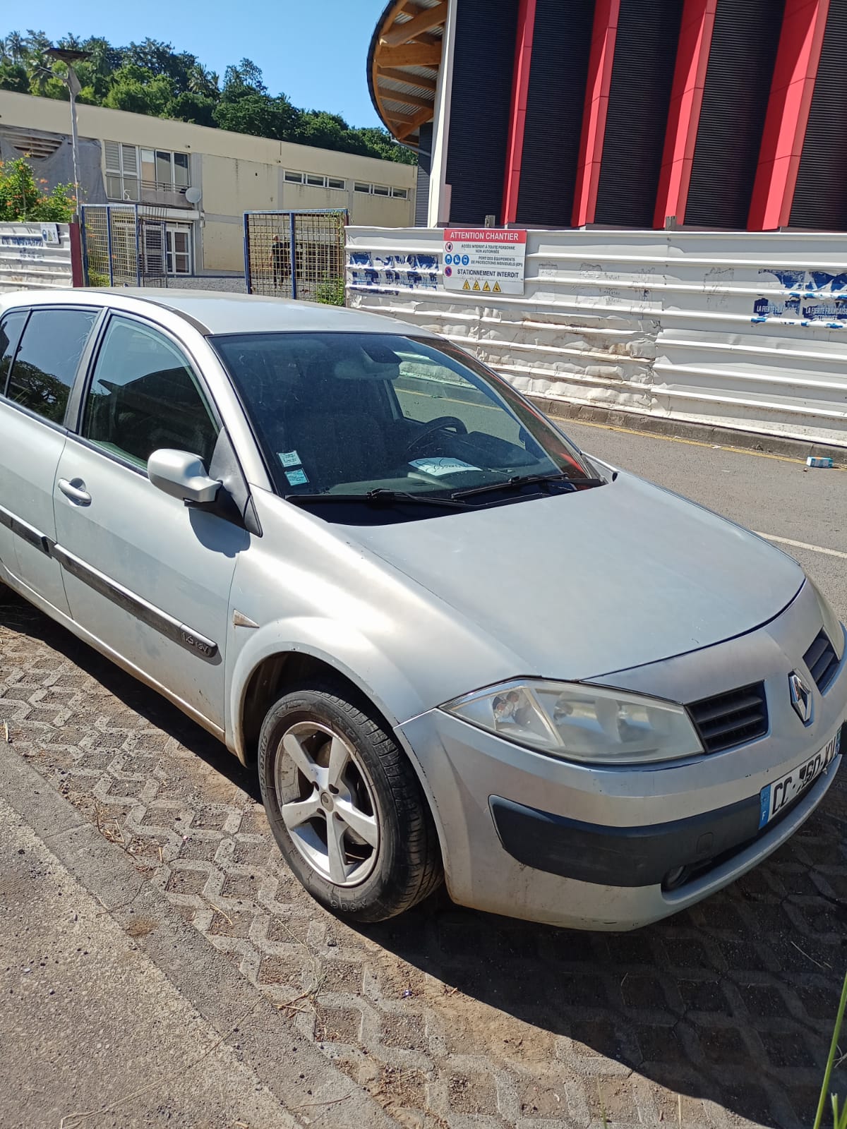 Megane 2 essence à vendre