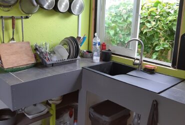 Privé : CONTENEUR 40'  STUDIO A VENDRE