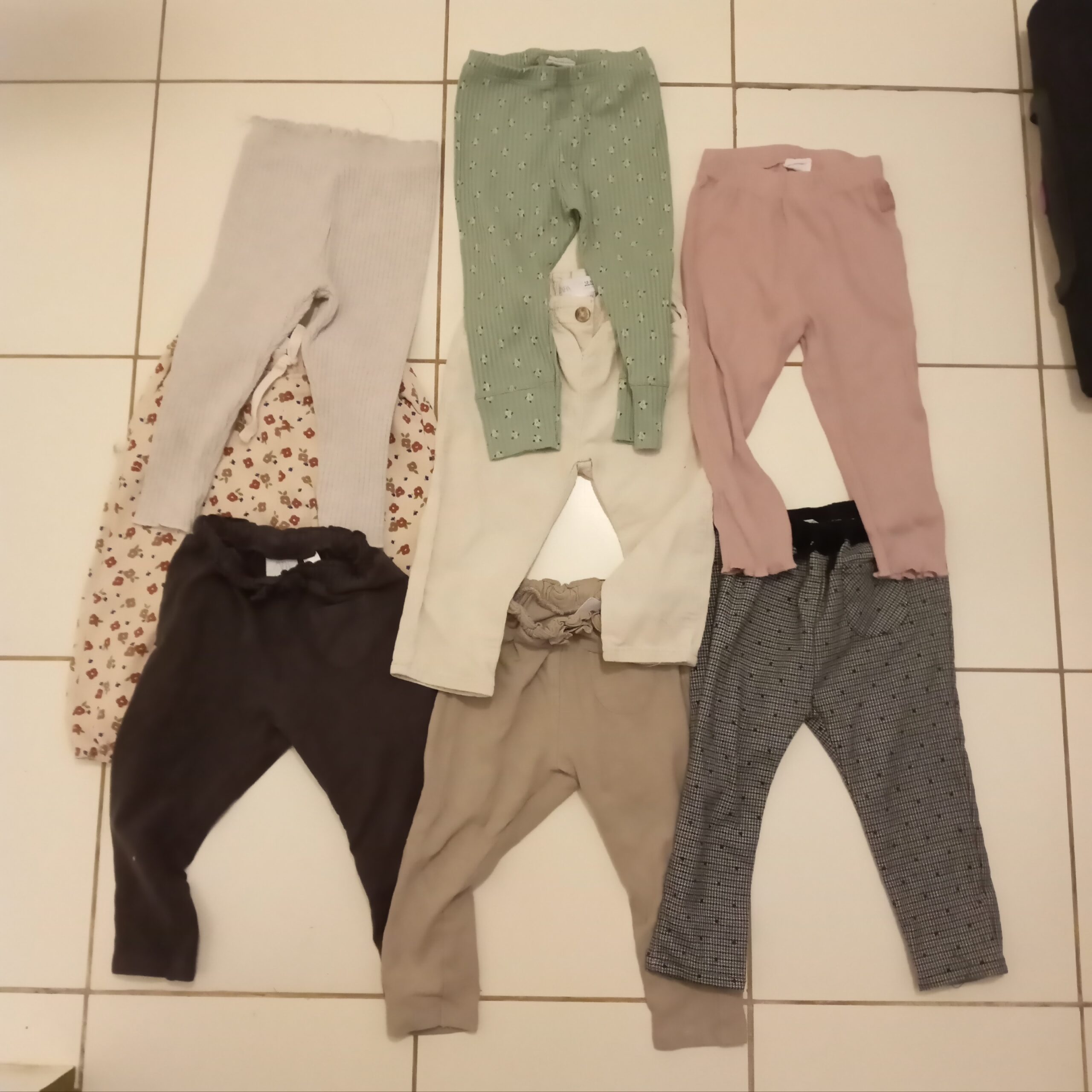 8 Pantalons zara fille