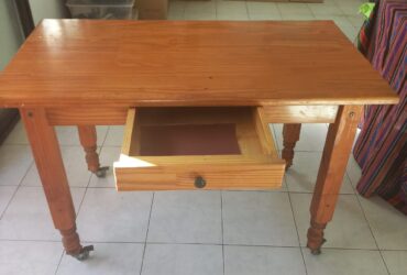 Table rectangulaire pas massive