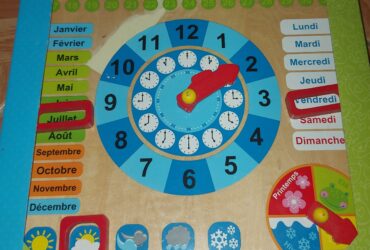 Horloge semainier en bois enfant