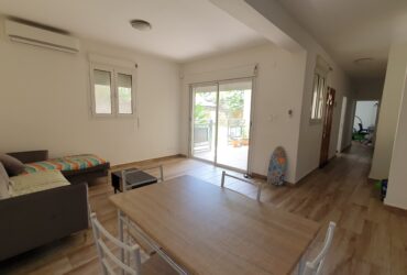 Privé : Privé : CHERCHE COLOC APPARTEMENT RÉCENT ET CALME