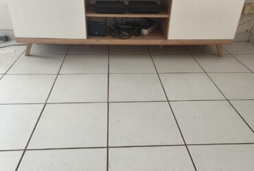 MEUBLE TELE BAS