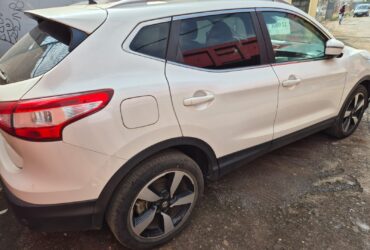 NISSAN Qashqai  12 000 €  CT OK