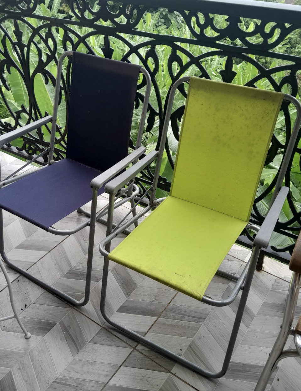 2 chaises pliantes