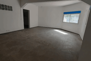 Privé : F4 de 131m2, climatisé, 950€ – Barakani,
