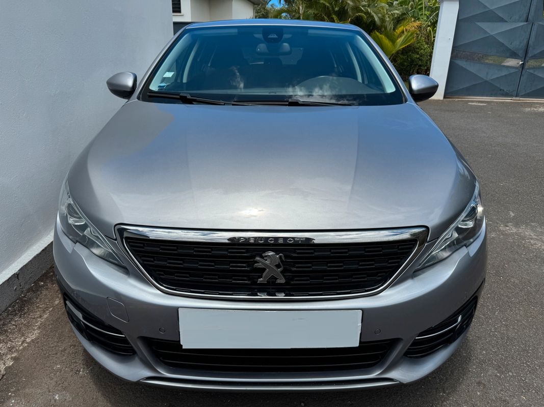 Peugeot 308 1.5 hdi 130