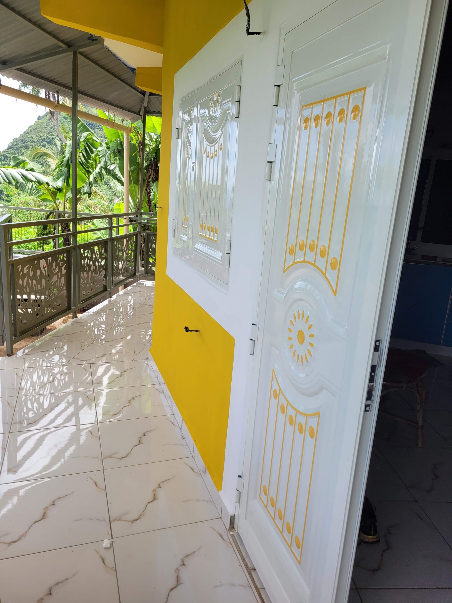 LOUE APPARTEMENT T2 A CHICONI